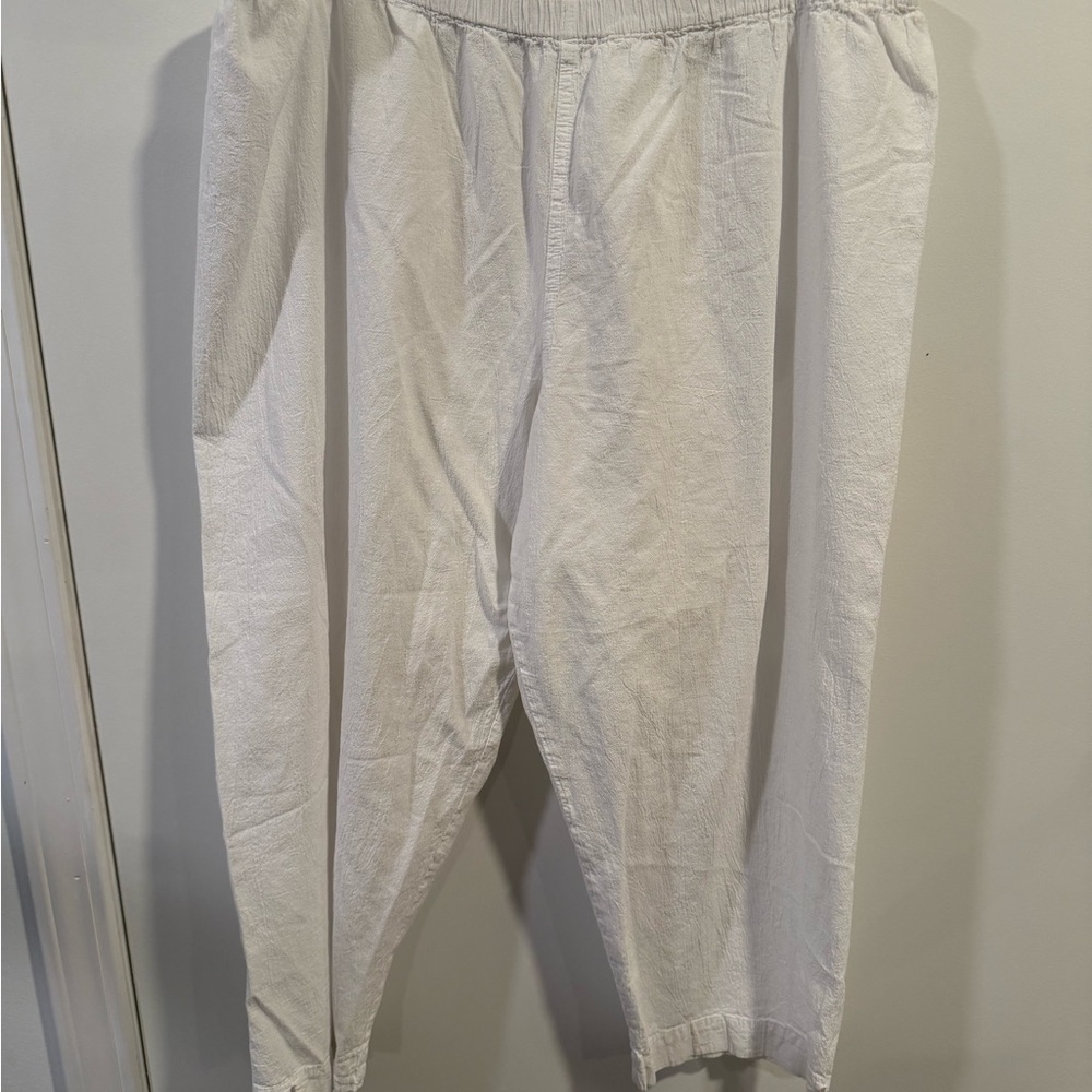 Chico's White Cropped Pants